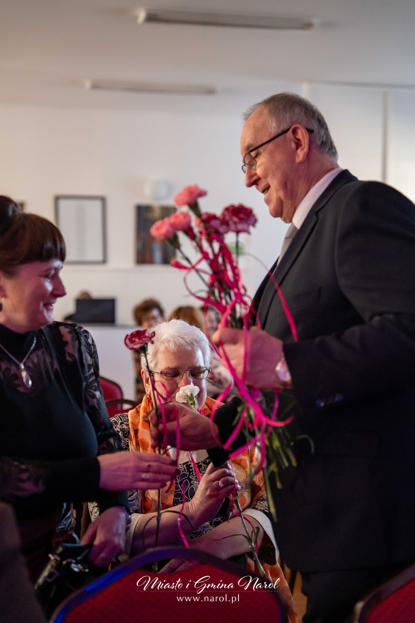 Obraz przedstawiający Wyjątkowe spotkanie z okazji Dnia Kobiet w Narolu [ZDJĘCIA]