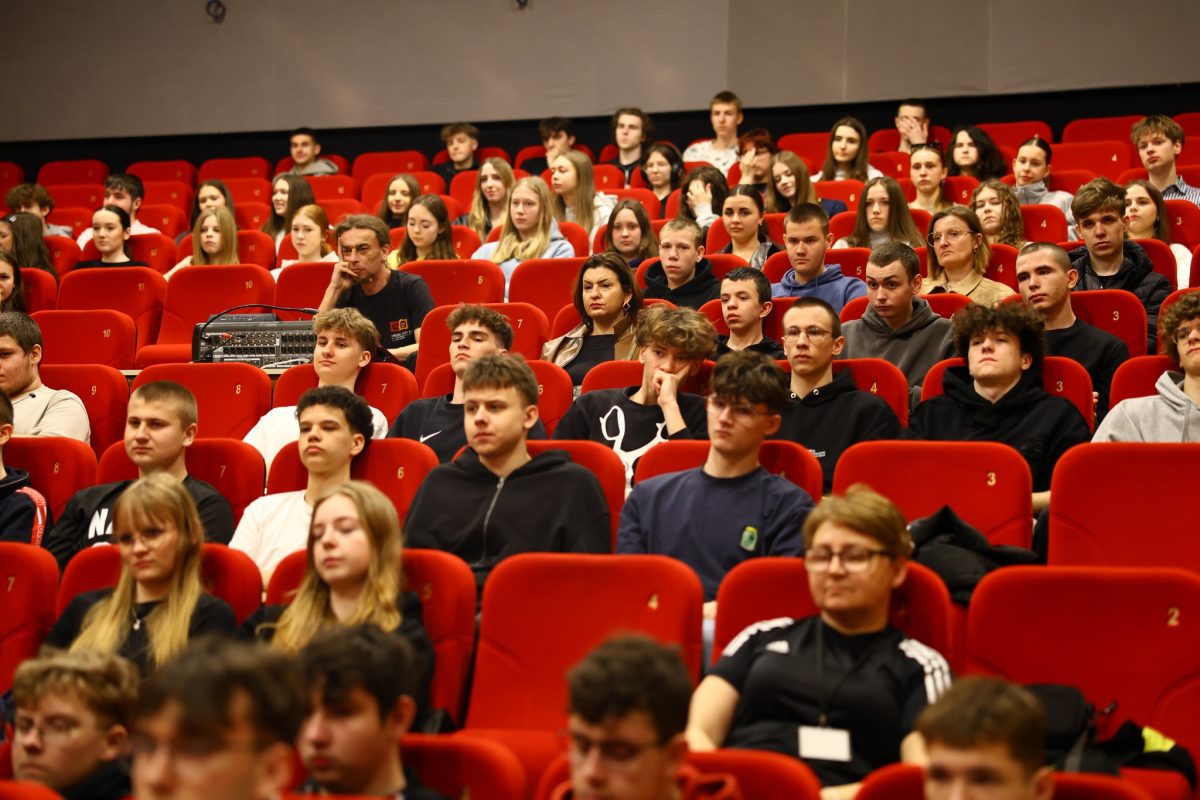 Obraz przedstawiający Żywa lekcja historii w Lubaczowie. Poruszające spotkanie z por. Franciszkiem Batorym