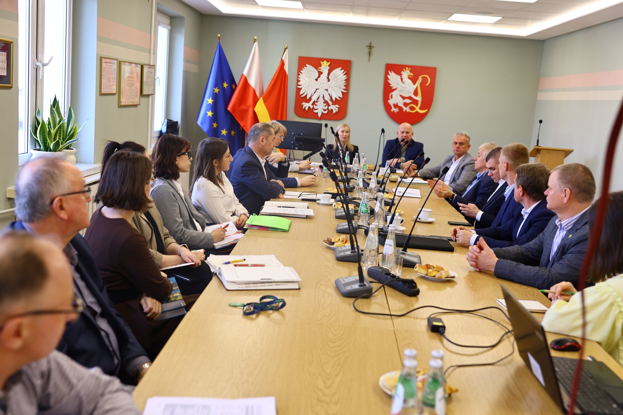 Obraz przedstawiający Samorządowcy z powiatu lubaczowskiego rozmawiali o funduszach na ochronę środowiska