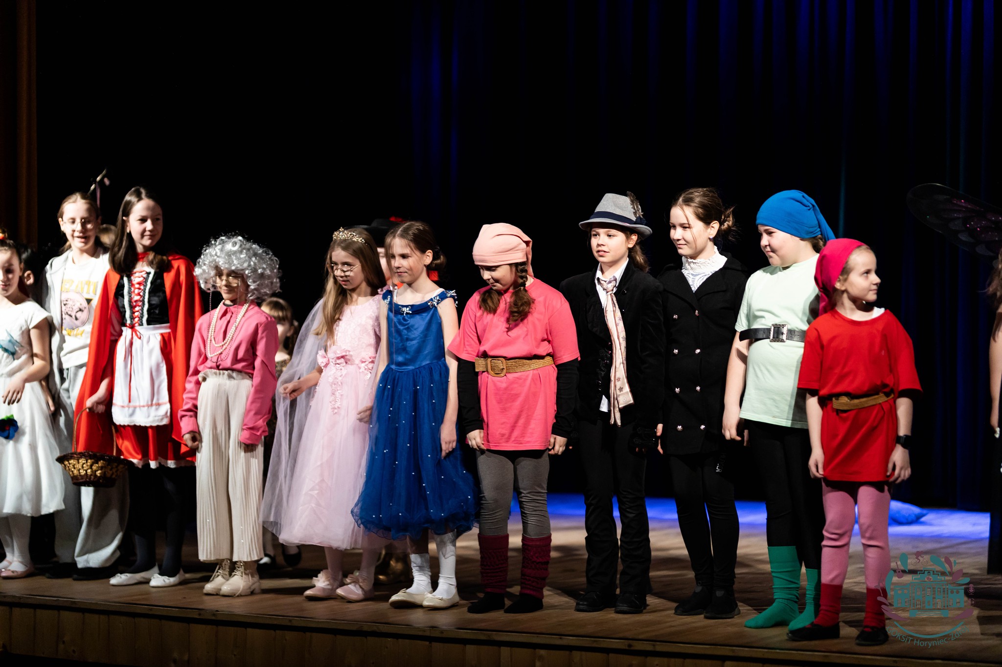 Obraz przedstawiający Pierwszy dzień wiosny w Horyńcu-Zdroju: Spektakle teatralne zamiast wagarów