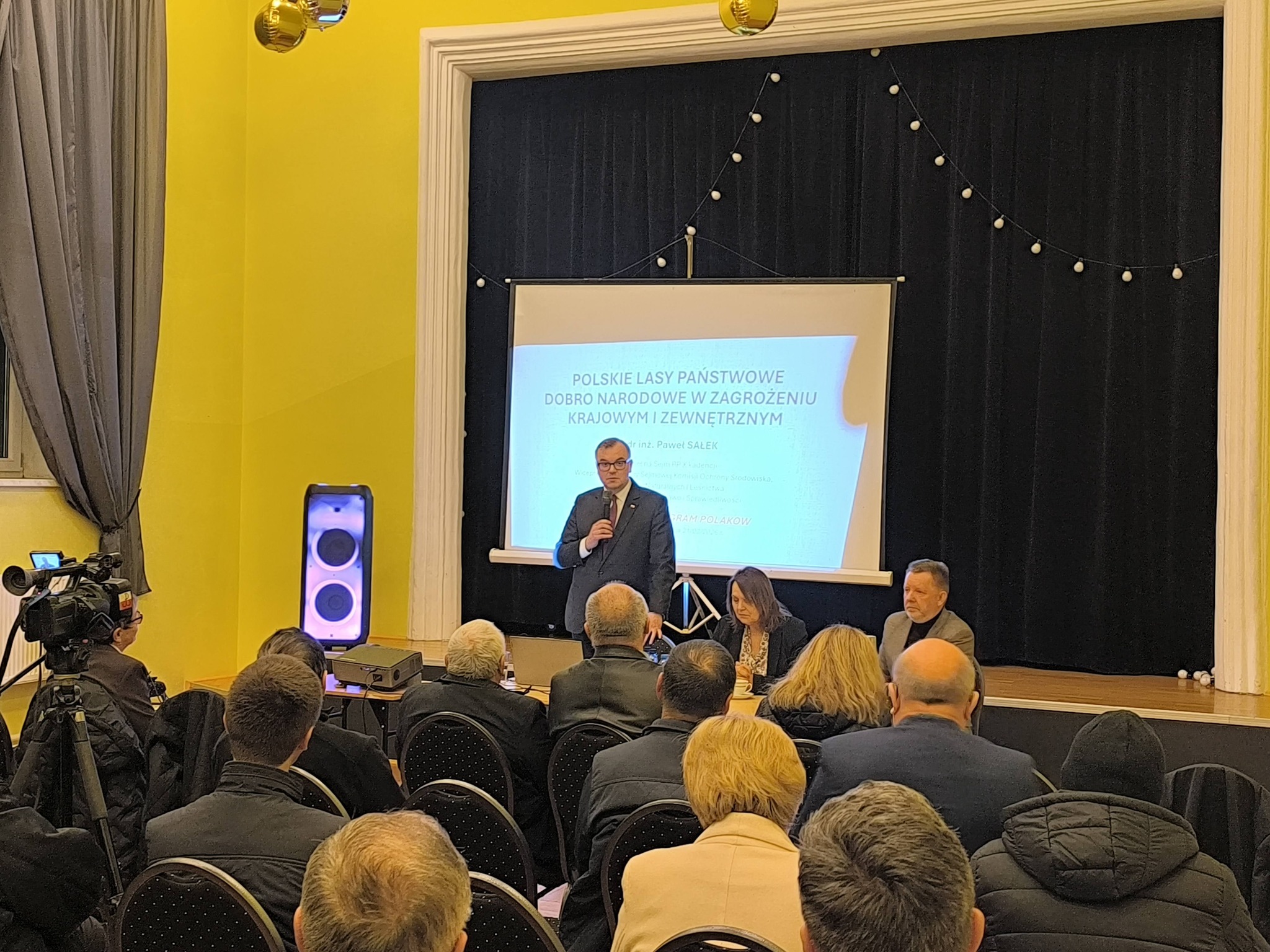 Obraz przedstawiający Cieszanów: Rozmawiali o przyszłości lasów i bezpieczeństwie energetycznym