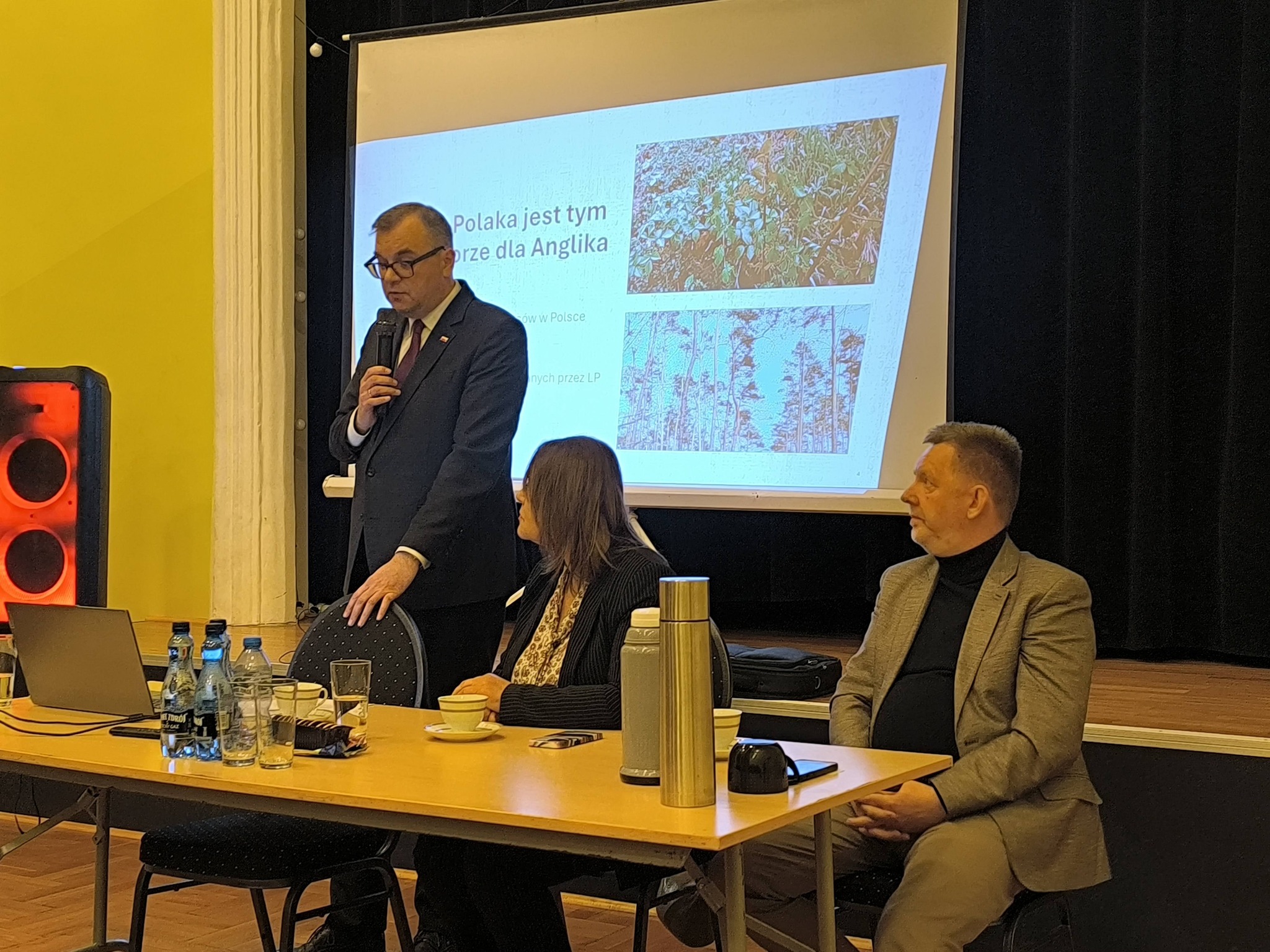 Obraz przedstawiający Cieszanów: Rozmawiali o przyszłości lasów i bezpieczeństwie energetycznym