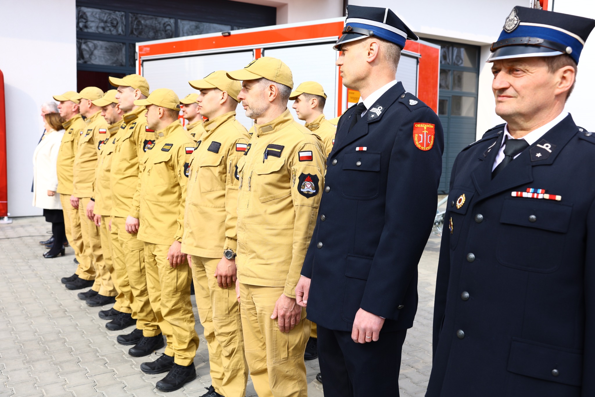 Obraz przedstawiający Nowoczesny sprzęt ratowniczy trafił do strażaków z powiatu lubaczowskiego