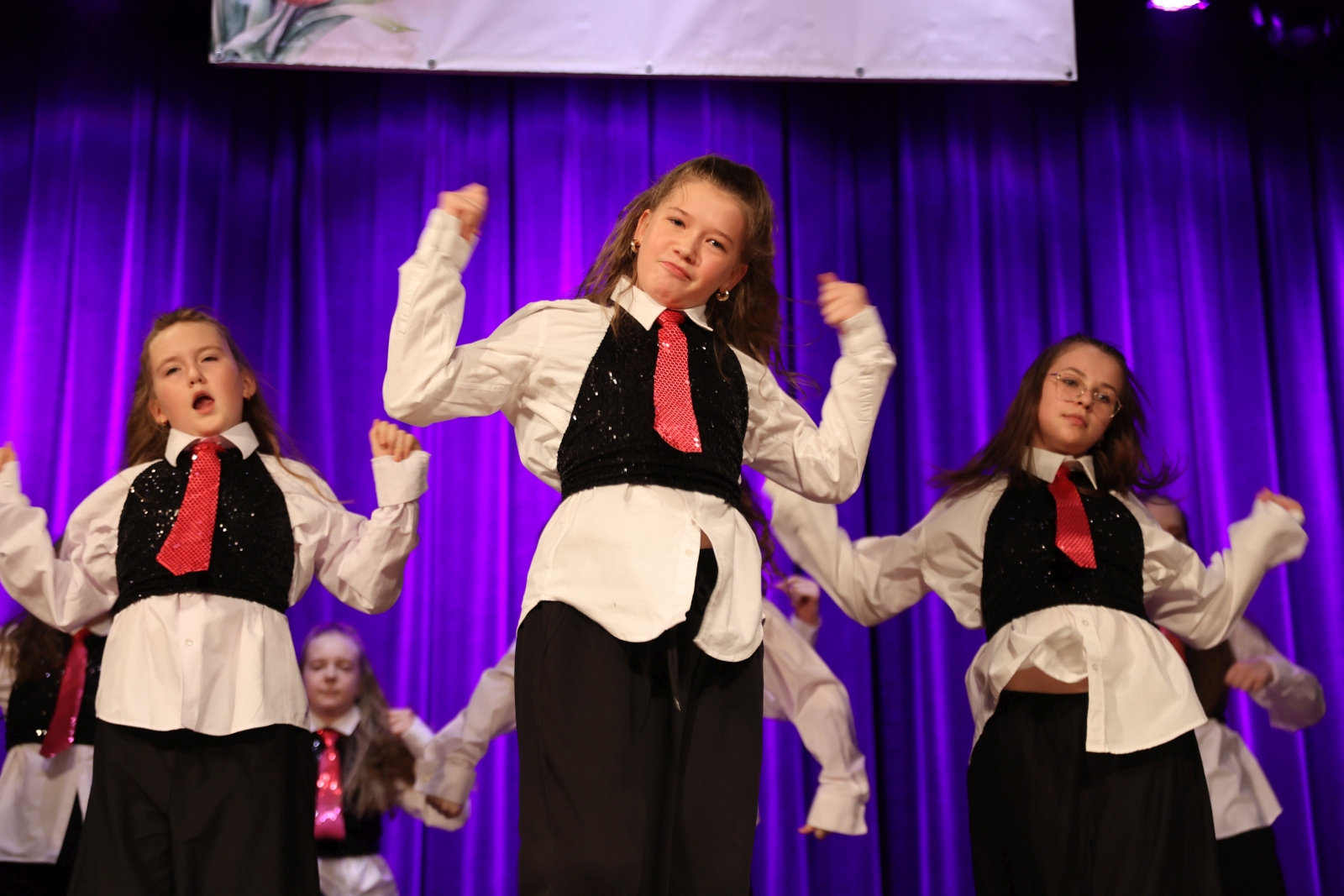 Obraz przedstawiający Powiatowy Dzień Kobiet w Lubaczowie [FOTORELACJA]