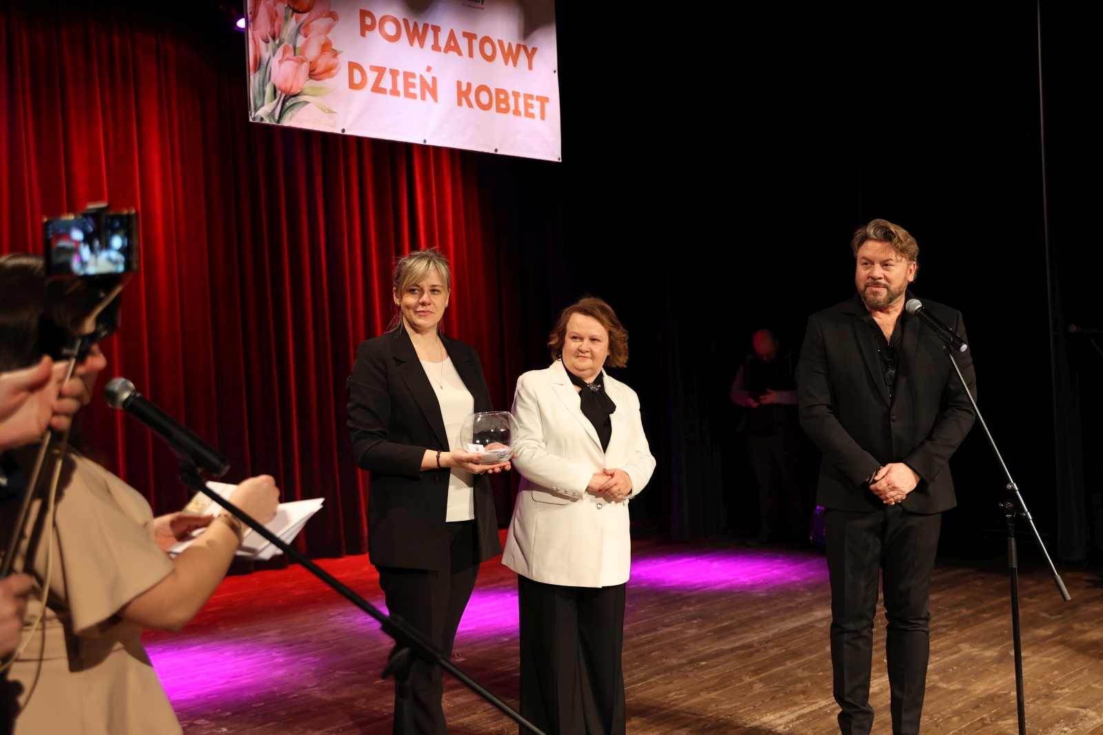 Obraz przedstawiający Powiatowy Dzień Kobiet w Lubaczowie [FOTORELACJA]