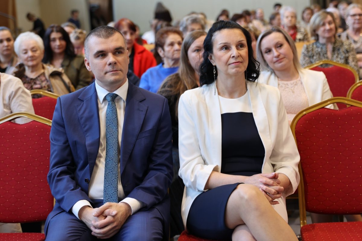 Obraz przedstawiający Udany Wieczór Kobiet w Oleszycach [FOTORELACJA]