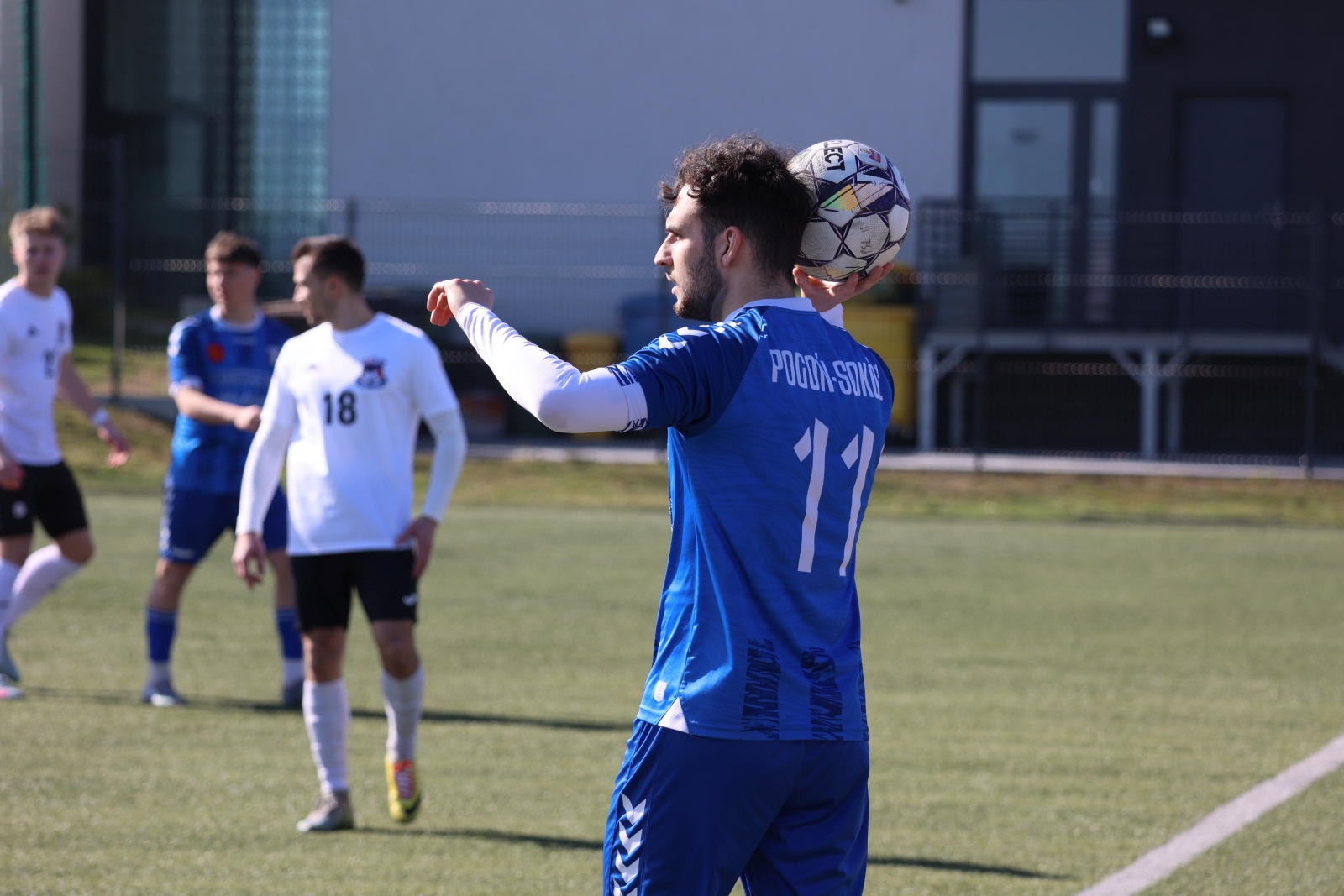 Obraz przedstawiający Klasa okręgowa: Dominacja lidera z Lubaczowa w derbach powiatu [ZDJĘCIA]