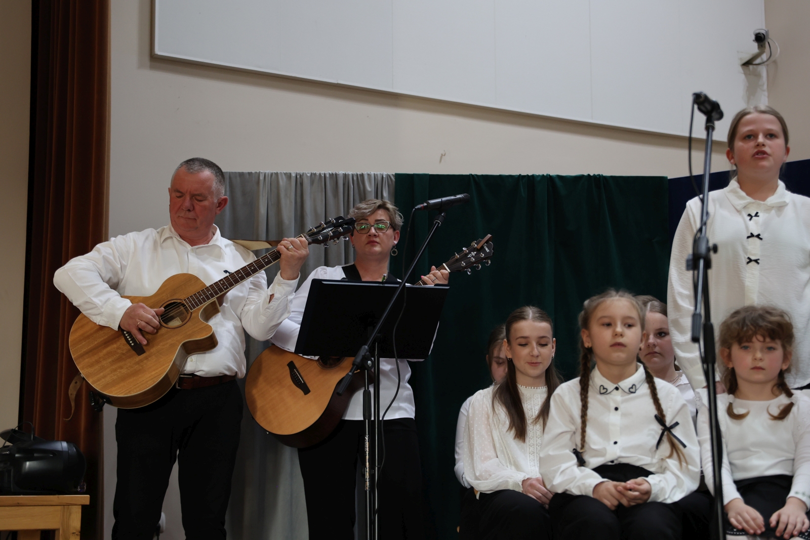 Obraz przedstawiający Zaduma wielkopostna w Krowicy Samej [ZDJĘCIA]