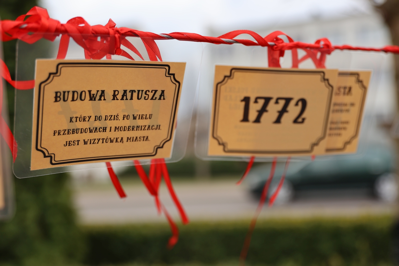 Obraz przedstawiający Na rynku w Oleszycach stanęła instalacja Echo Miasta [ZDJĘCIA]