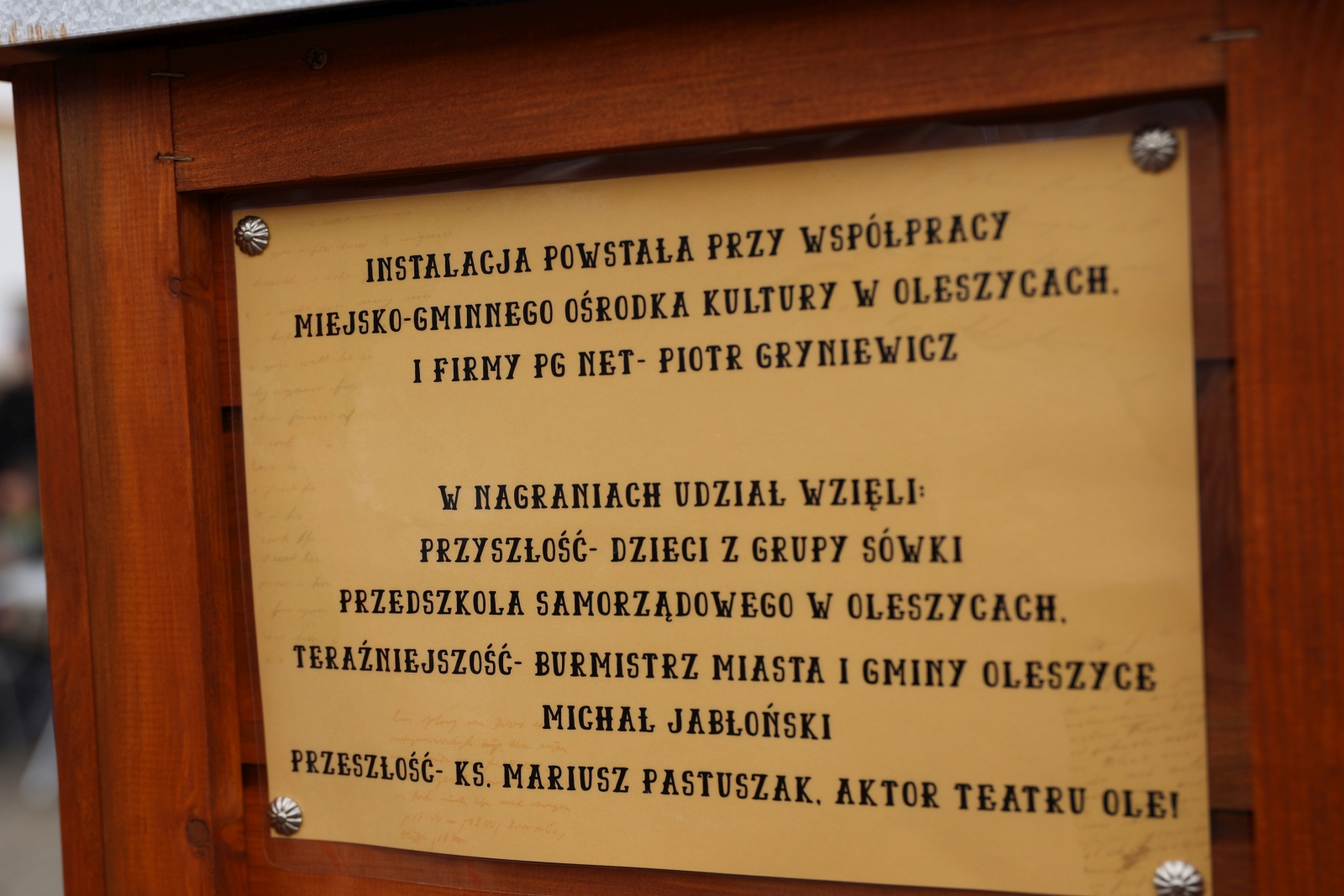 Obraz przedstawiający Na rynku w Oleszycach stanęła instalacja Echo Miasta [ZDJĘCIA]