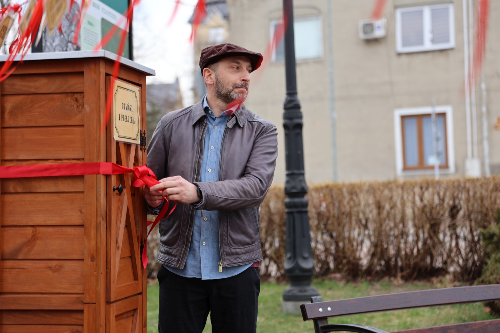 Obraz przedstawiający Na rynku w Oleszycach stanęła instalacja Echo Miasta [ZDJĘCIA]