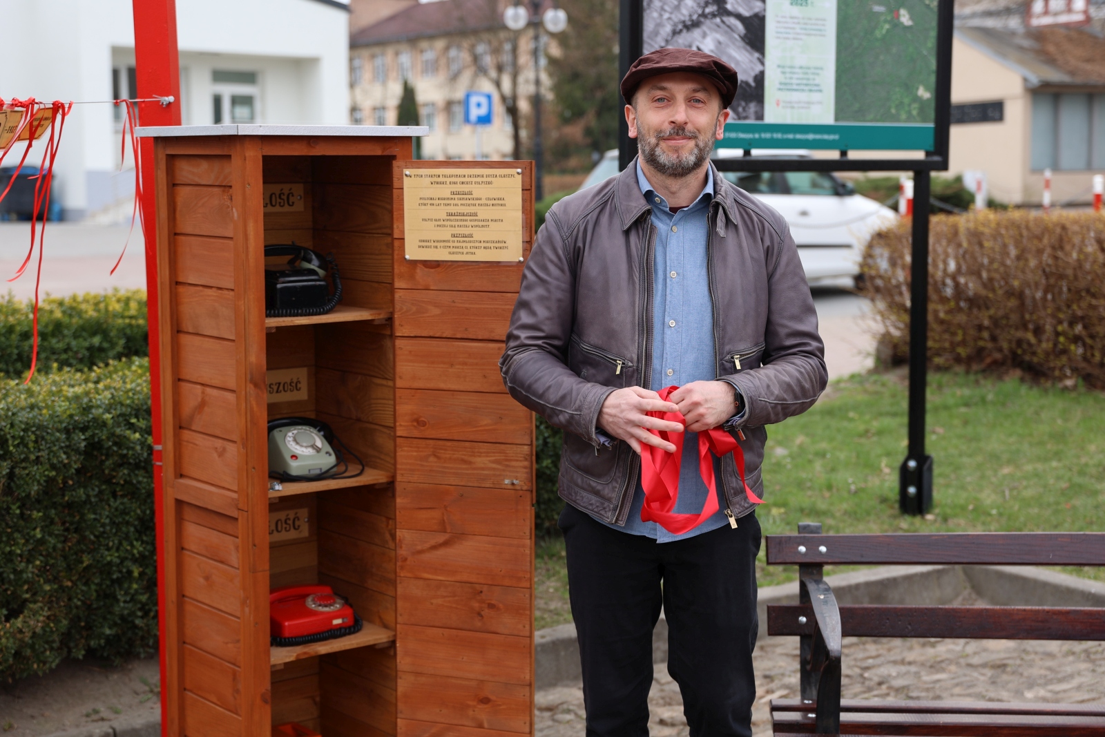 Obraz przedstawiający Na rynku w Oleszycach stanęła instalacja Echo Miasta [ZDJĘCIA]