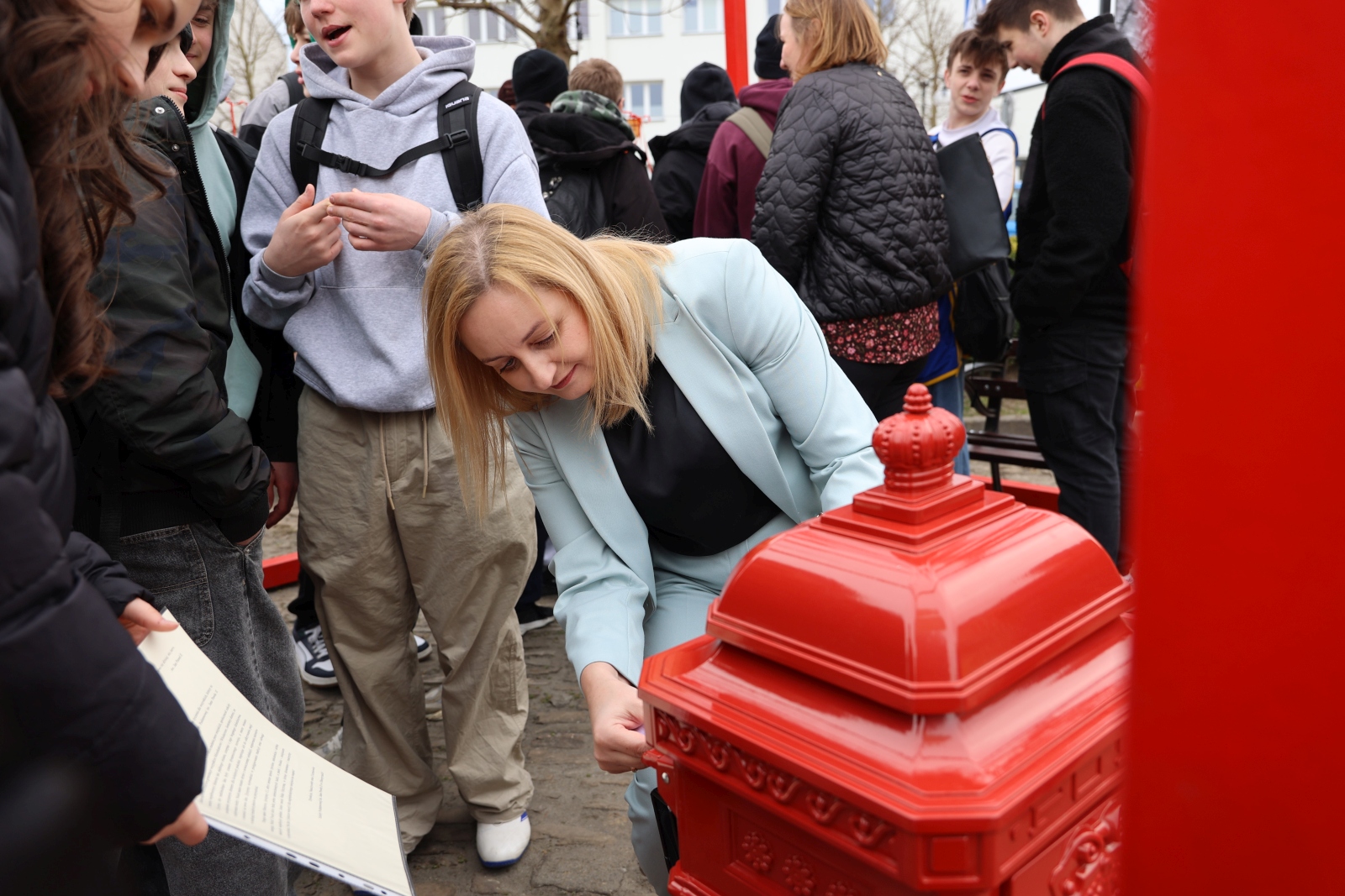 Obraz przedstawiający Na rynku w Oleszycach stanęła instalacja Echo Miasta [ZDJĘCIA]