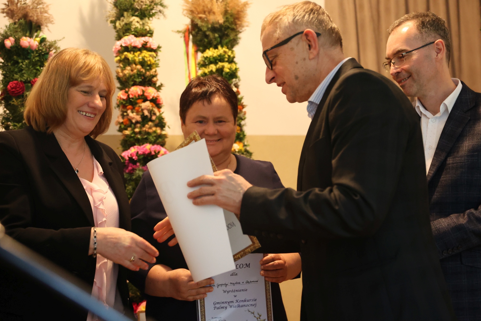 Obraz przedstawiający Znamy laureatów konkursu na "Najpiękniejszą Palmę Wielkanocną" w Gminie Lubaczów