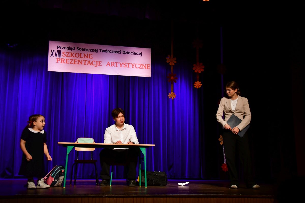 Obraz przedstawiający Znamy zwycięzców powiatowych eliminacji Szkolnych Prezentacji Artystycznych [ZDJĘCIA]