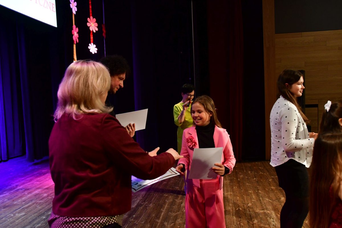 Obraz przedstawiający Znamy zwycięzców powiatowych eliminacji Szkolnych Prezentacji Artystycznych [ZDJĘCIA]