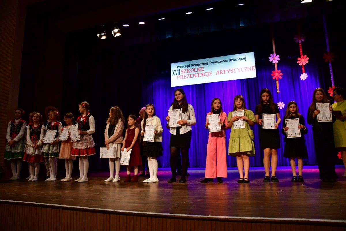 Obraz przedstawiający Znamy zwycięzców powiatowych eliminacji Szkolnych Prezentacji Artystycznych [ZDJĘCIA]
