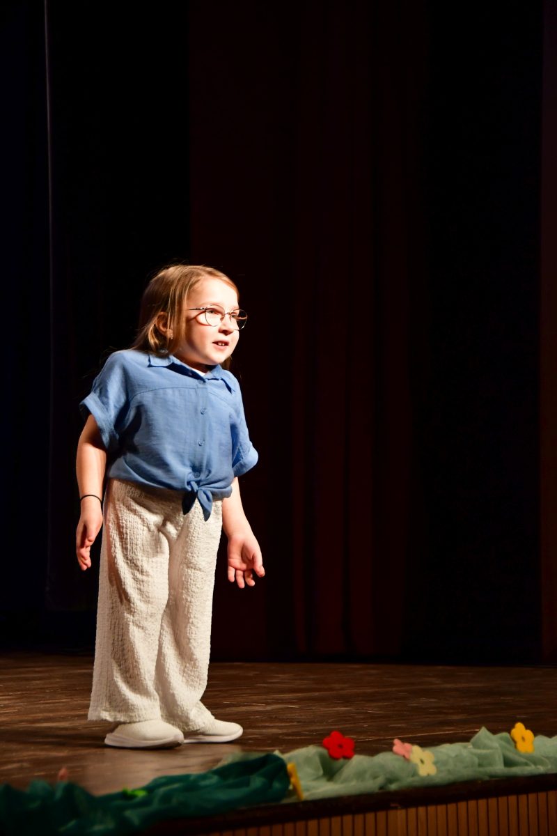 Obraz przedstawiający Wyłoniono najlepszych recytatorów w powiecie. Za nami konkurs "Życie to nie teatr"