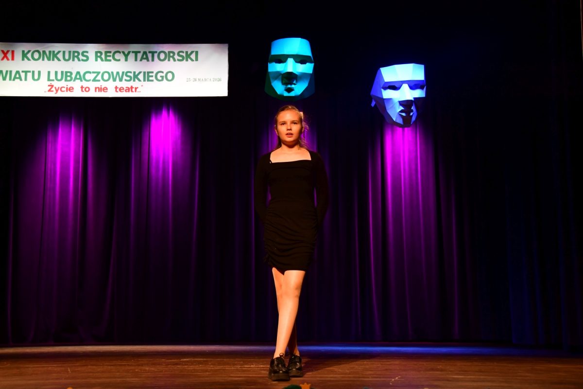 Obraz przedstawiający Wyłoniono najlepszych recytatorów w powiecie. Za nami konkurs "Życie to nie teatr"