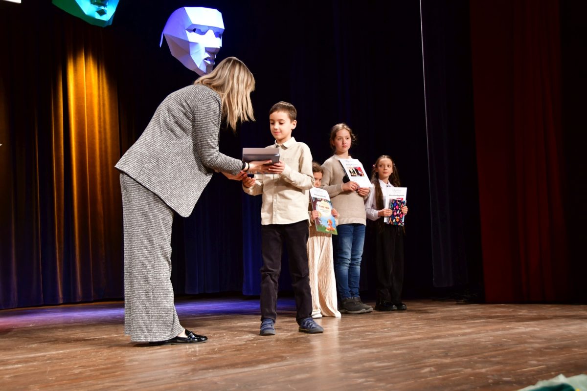 Obraz przedstawiający Wyłoniono najlepszych recytatorów w powiecie. Za nami konkurs "Życie to nie teatr"