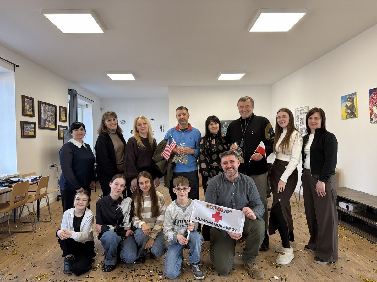 Obraz przedstawiający Kreatorzy mostów dobrosąsiedztwa. Uhonorowano liderów Fundacji Kościuszkowskiej i Folkowiska