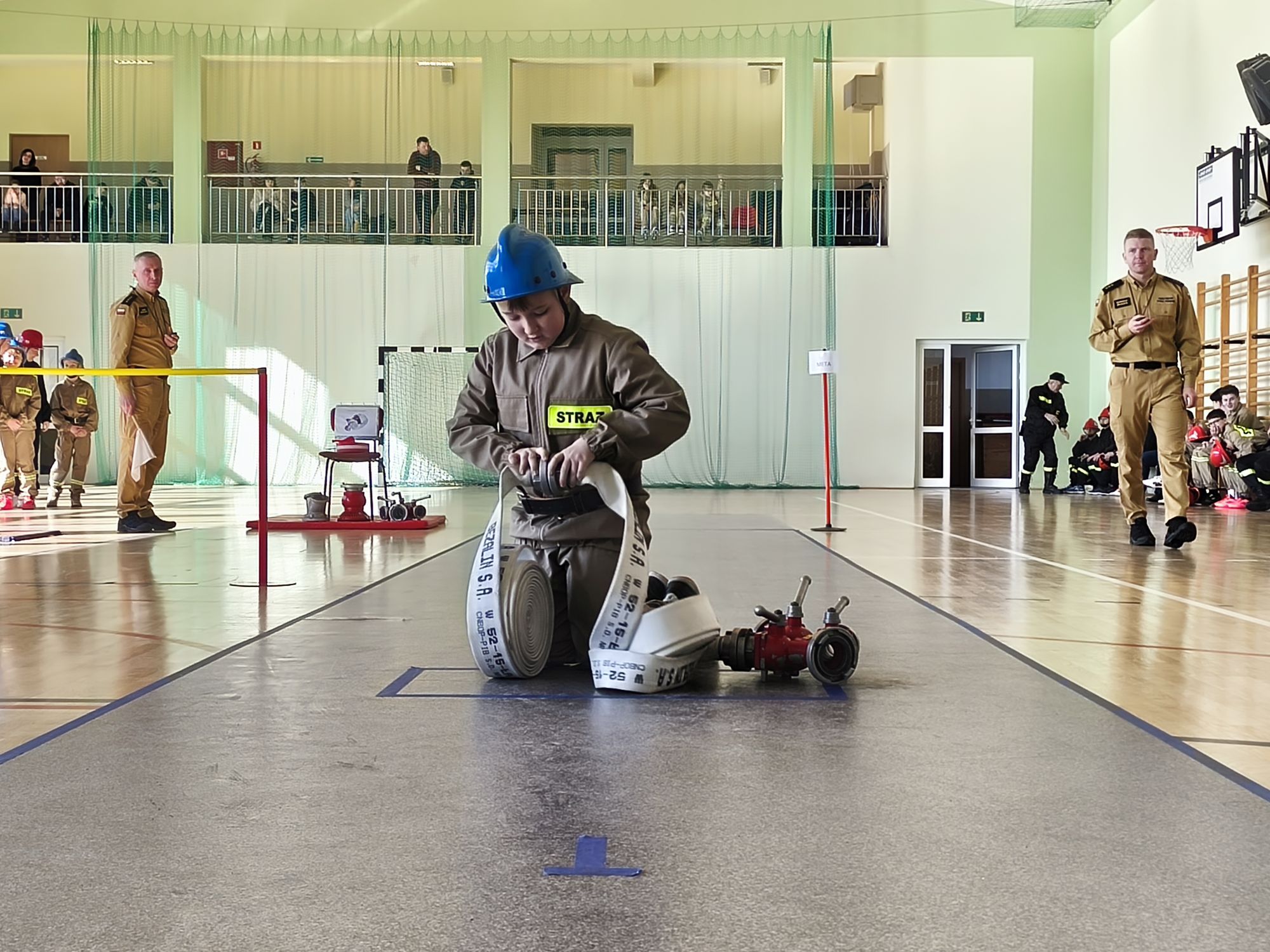 Obraz przedstawiający Za nami I Gminne Halowe Zawody Sportowo-Pożarnicze w Lisich Jamach