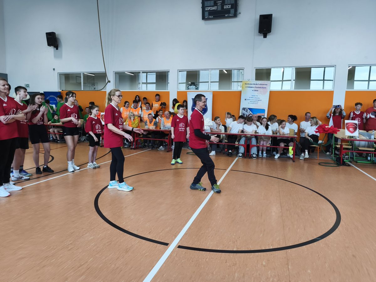 Obraz przedstawiający Sport i edukacja w Krowicy Samej