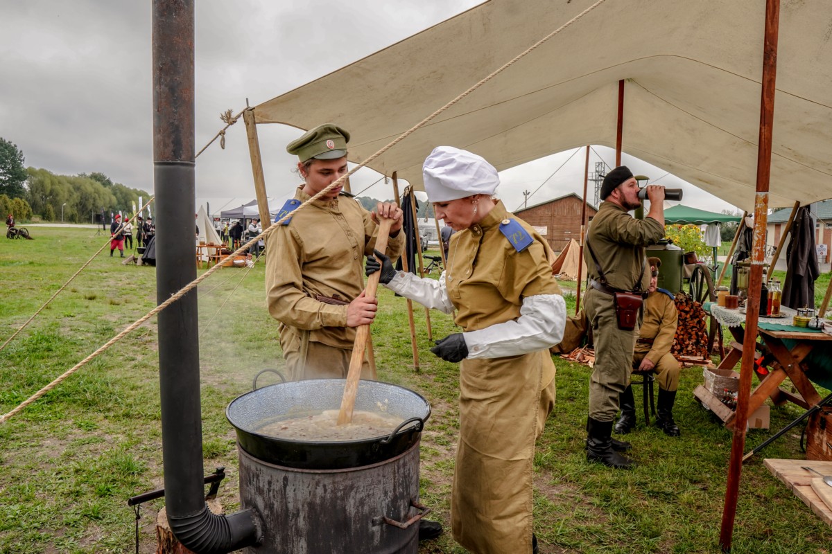 Obraz przedstawiający CieSzaniec: Święto pasjonatów historii w tym roku także w Cieszanowie