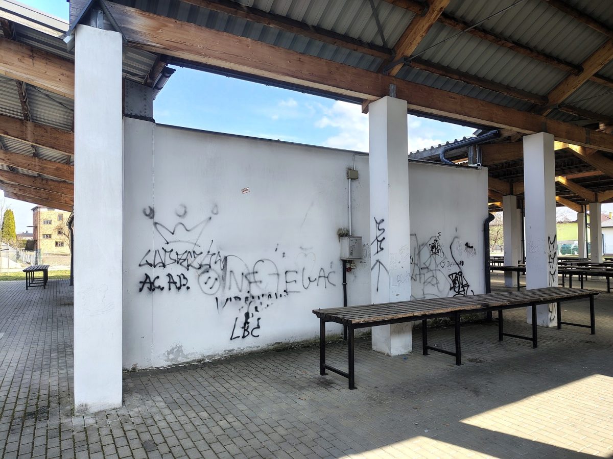 Obraz przedstawiający Lubaczów: Stracone miliony w Miejskim Targowisku, radny alarmuje