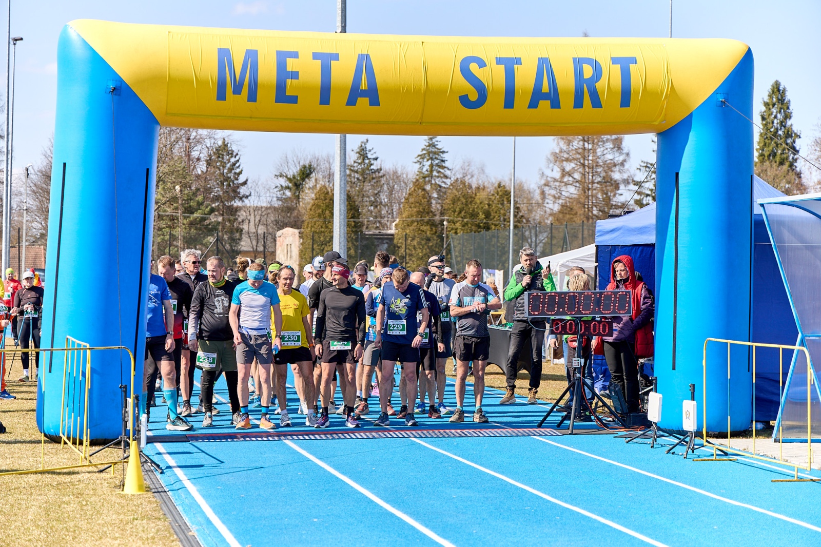 Obraz przedstawiający Wiosenny start w Horyńcu-Zdroju. Za nami VII Bieg i Nordic Walking "Szukamy Bociana"