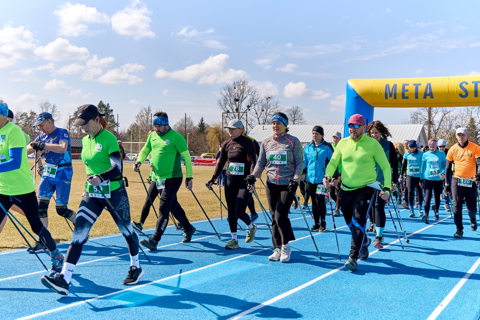 Obraz przedstawiający Wiosenny start w Horyńcu-Zdroju. Za nami VII Bieg i Nordic Walking "Szukamy Bociana"