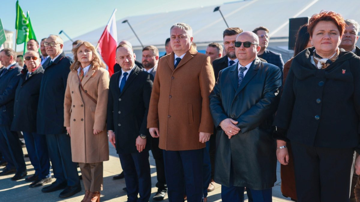 Obraz przedstawiający Bircza powróciła na tablice Grobu Nieznanego Żołnierza