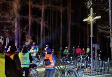 Nocna Rowerowa Droga Krzyżowa: Ponad 60 cyklistów w modlitewnej trasie