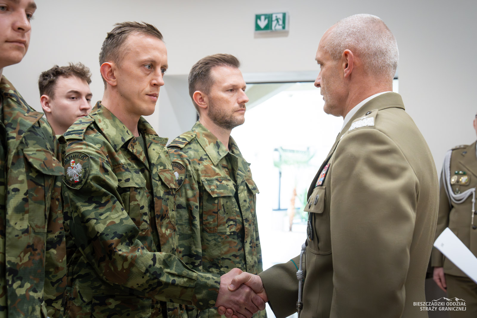 Obraz przedstawiający Nowi kaprale w szeregach Bieszczadzkiego Oddziału Straży Granicznej [ZDJĘCIA]