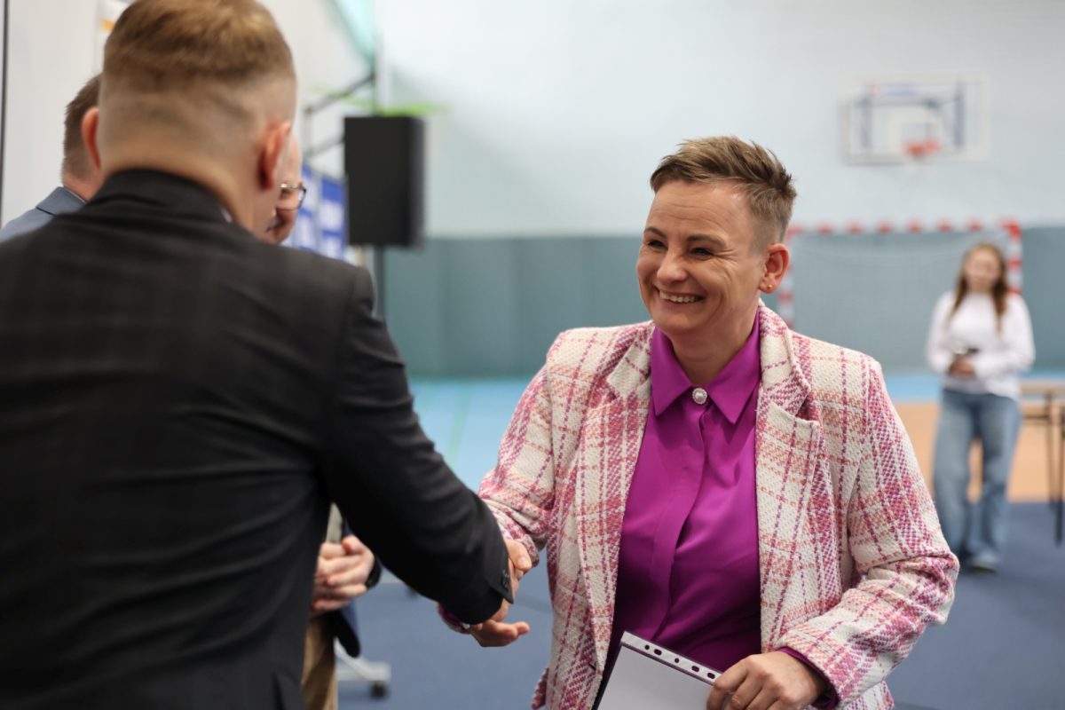 Obraz przedstawiający Stypendia oraz konkurs "Jestem KOŚCIUSZKO" w lubaczowskim liceum