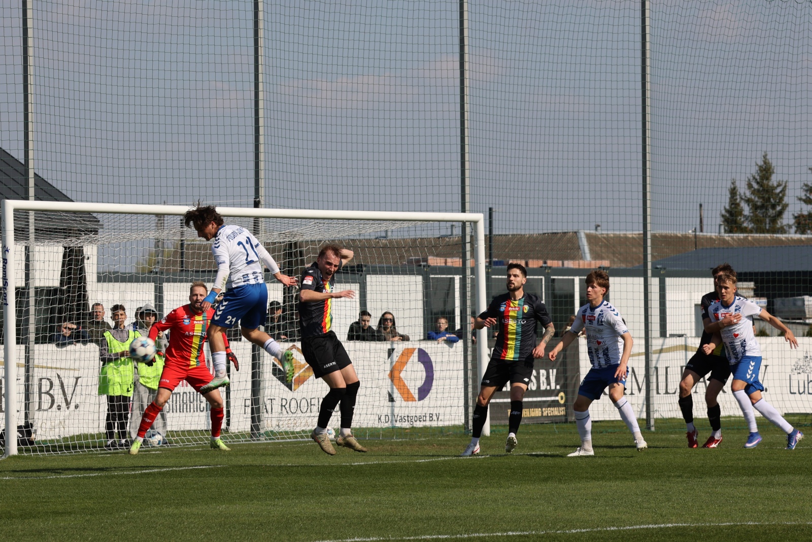 Obraz przedstawiający Betclic III liga: Dublet Majdy zapewnił zwycięstwo Pogoni-Sokołowi Lubaczów