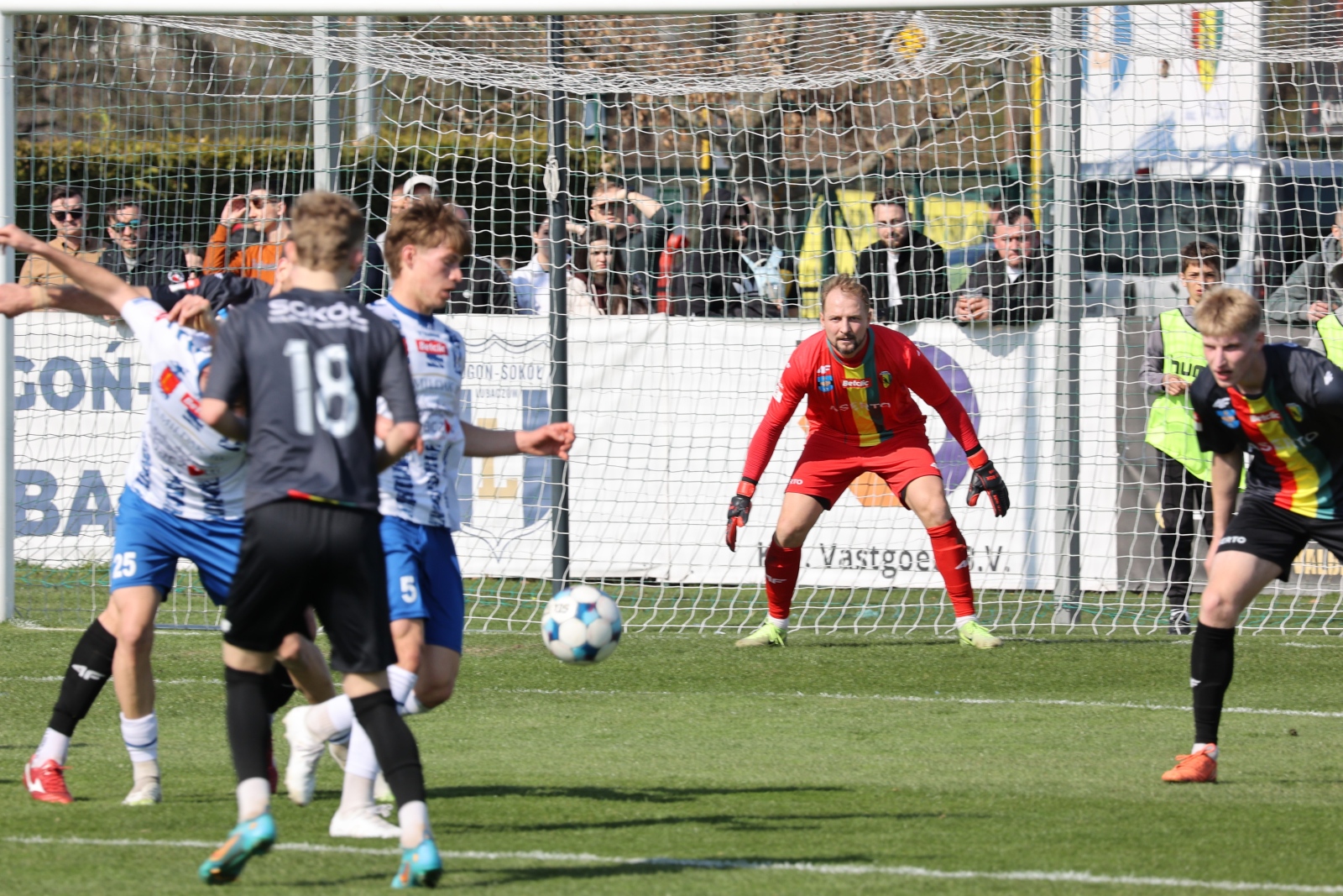 Obraz przedstawiający Betclic III liga: Dublet Majdy zapewnił zwycięstwo Pogoni-Sokołowi Lubaczów