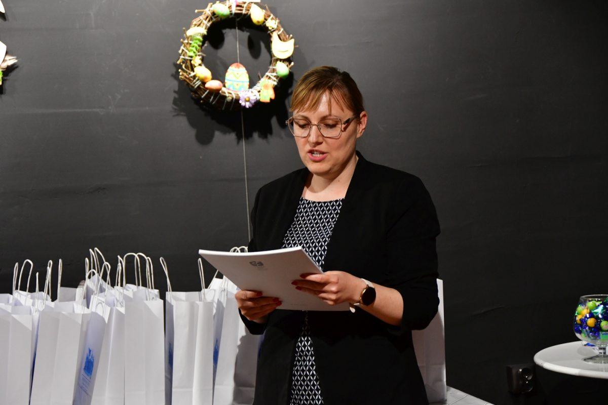 Obraz przedstawiający Pisanki i stroiki pełne tradycji i pomysłowości nagrodzone